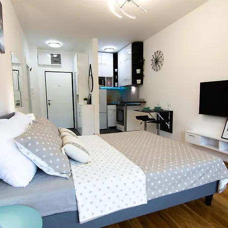 Martha Apartment